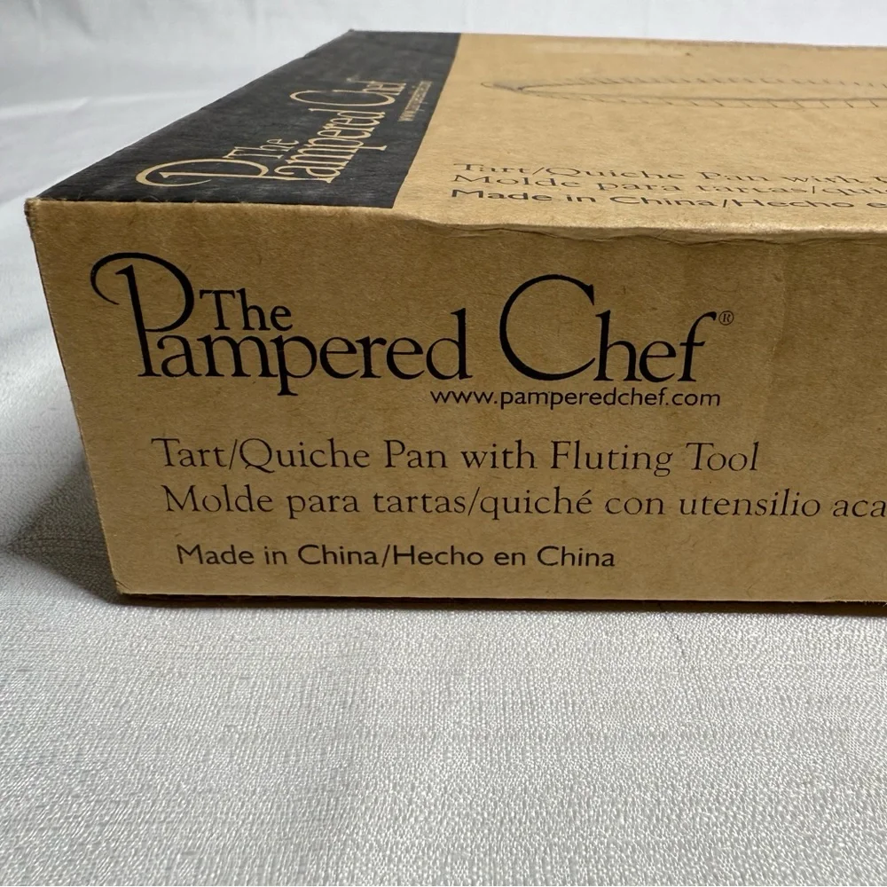 Pampered Chef Tart/Quiche Pan with Fluting Tool (Item #1543) NEW